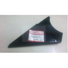 MB319277 ÇITA KAPI ARKA SOL CAM KÖŞE LANCER 88